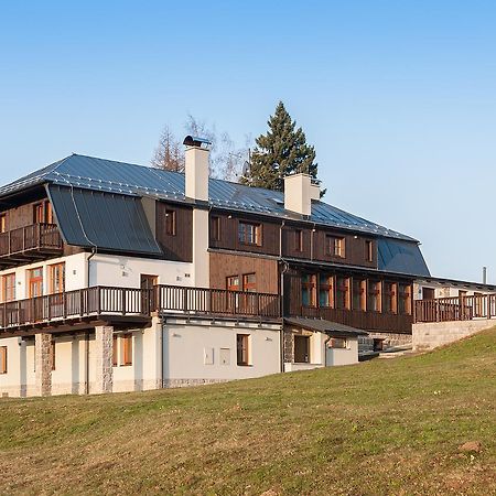 Aneta Hotel&Restaurant Vitkovice Bagian luar foto