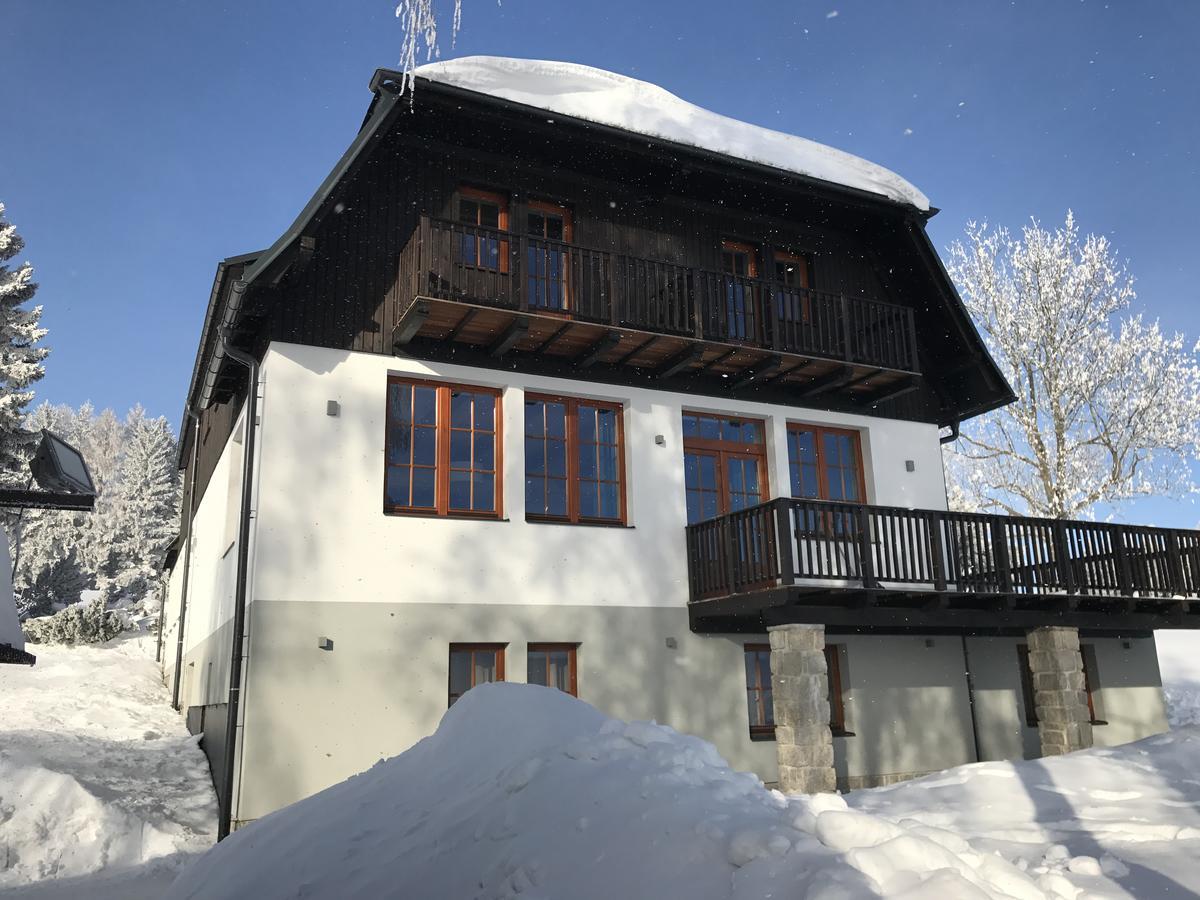 Aneta Hotel&Restaurant Vitkovice Bagian luar foto